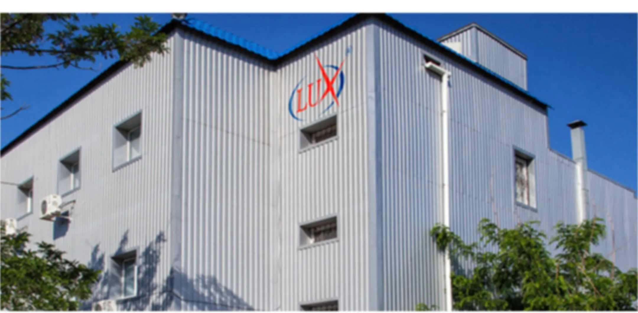 lux-x
